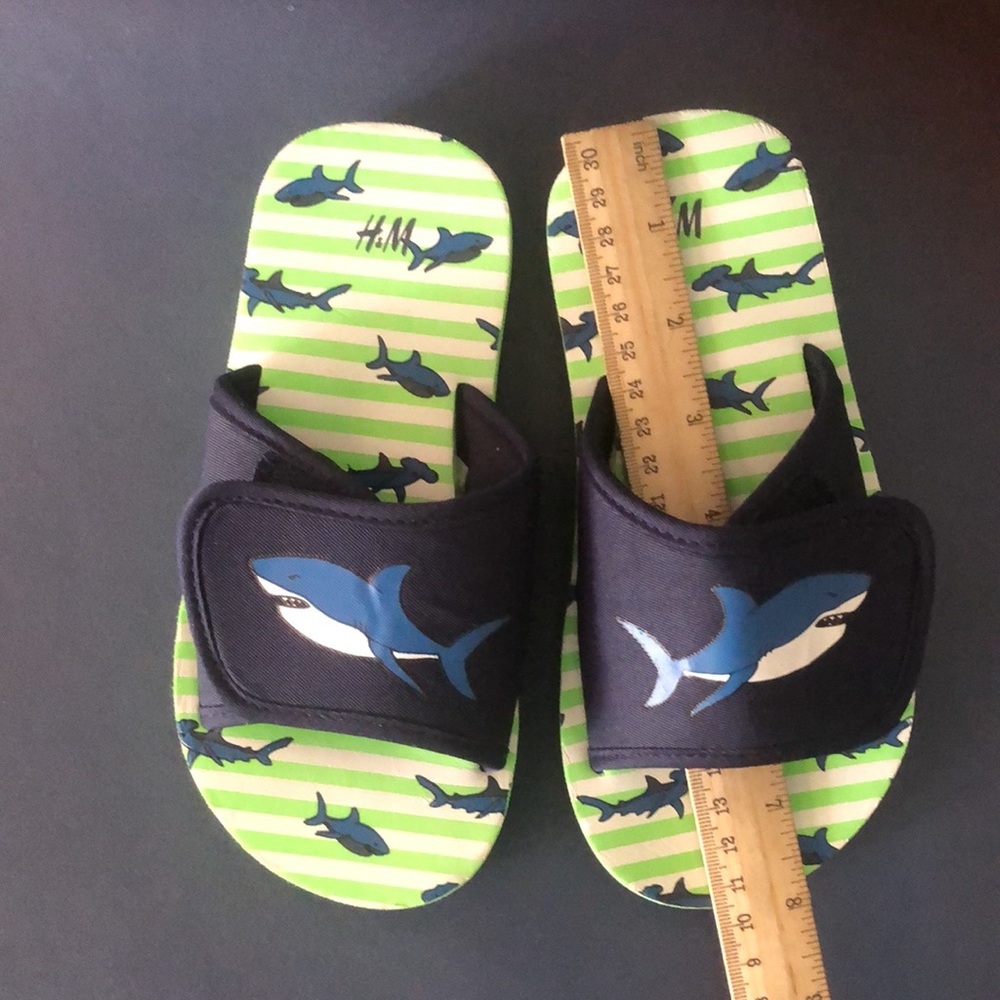 NWOT H&M Toddler Slip-On Shark Sandals